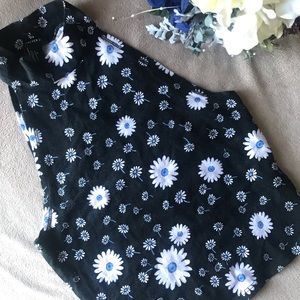Floral Daisy Crop Top